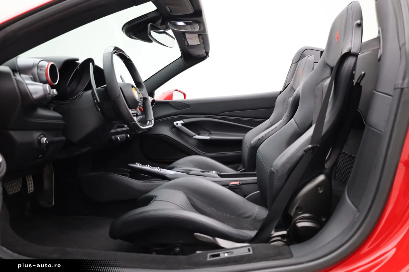 FERRARI F8 Spider ROSSO CORSA