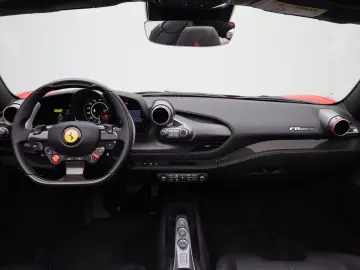 FERRARI F8 Spider ROSSO CORSA