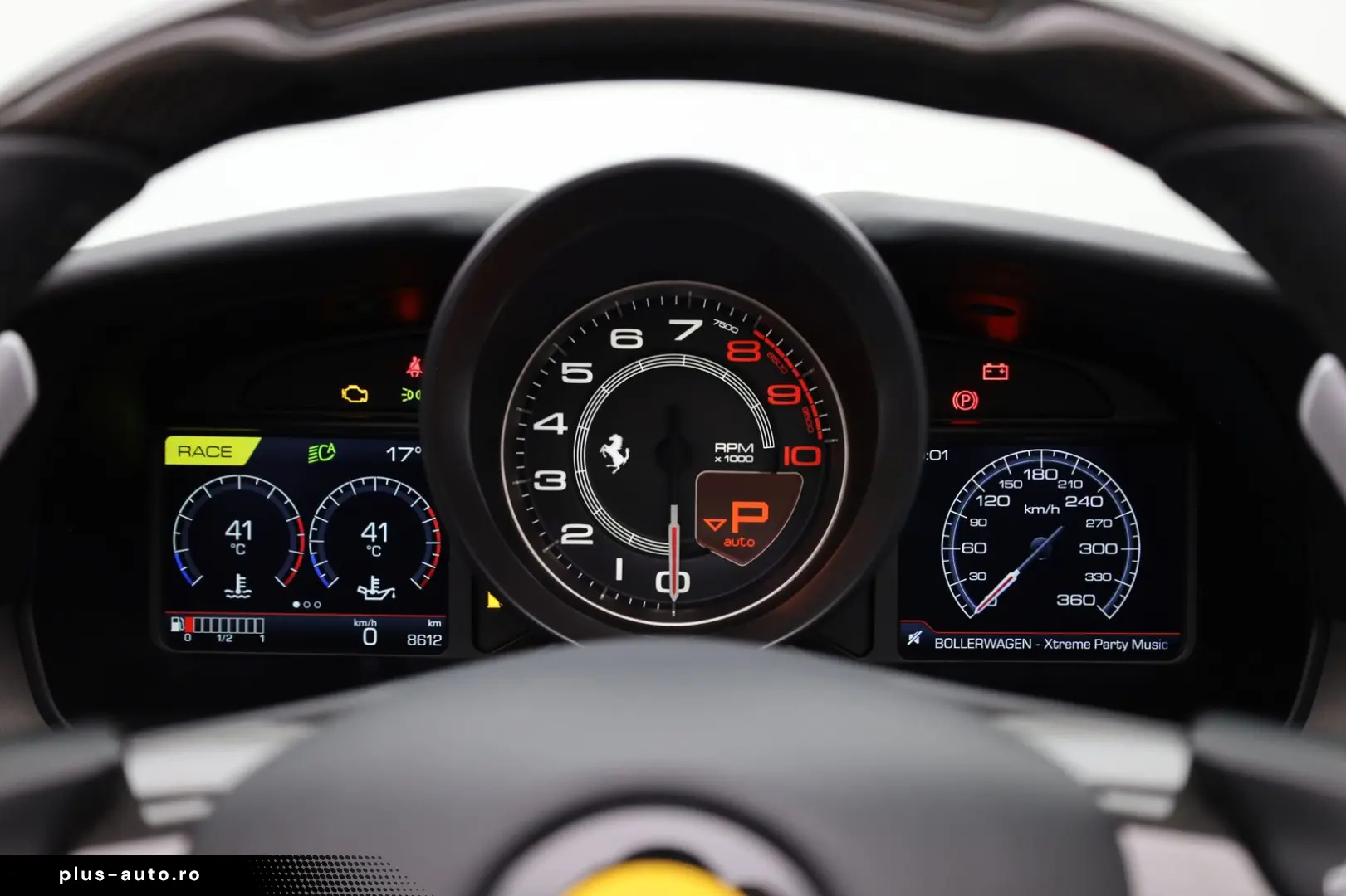 FERRARI F8 Spider ROSSO CORSA