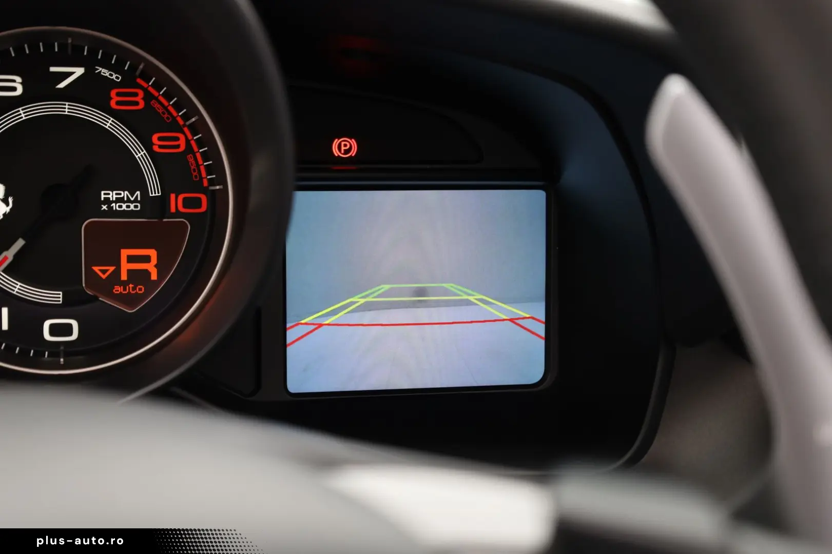 FERRARI F8 Spider ROSSO CORSA