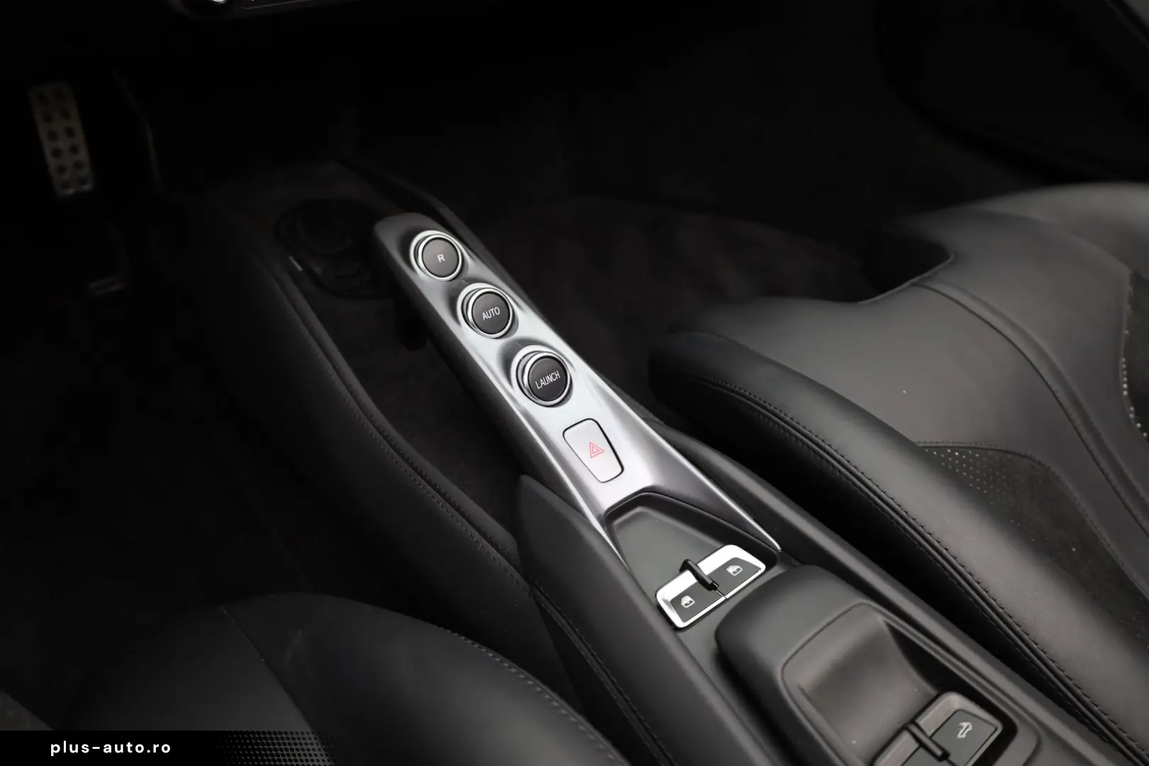 FERRARI F8 Spider ROSSO CORSA