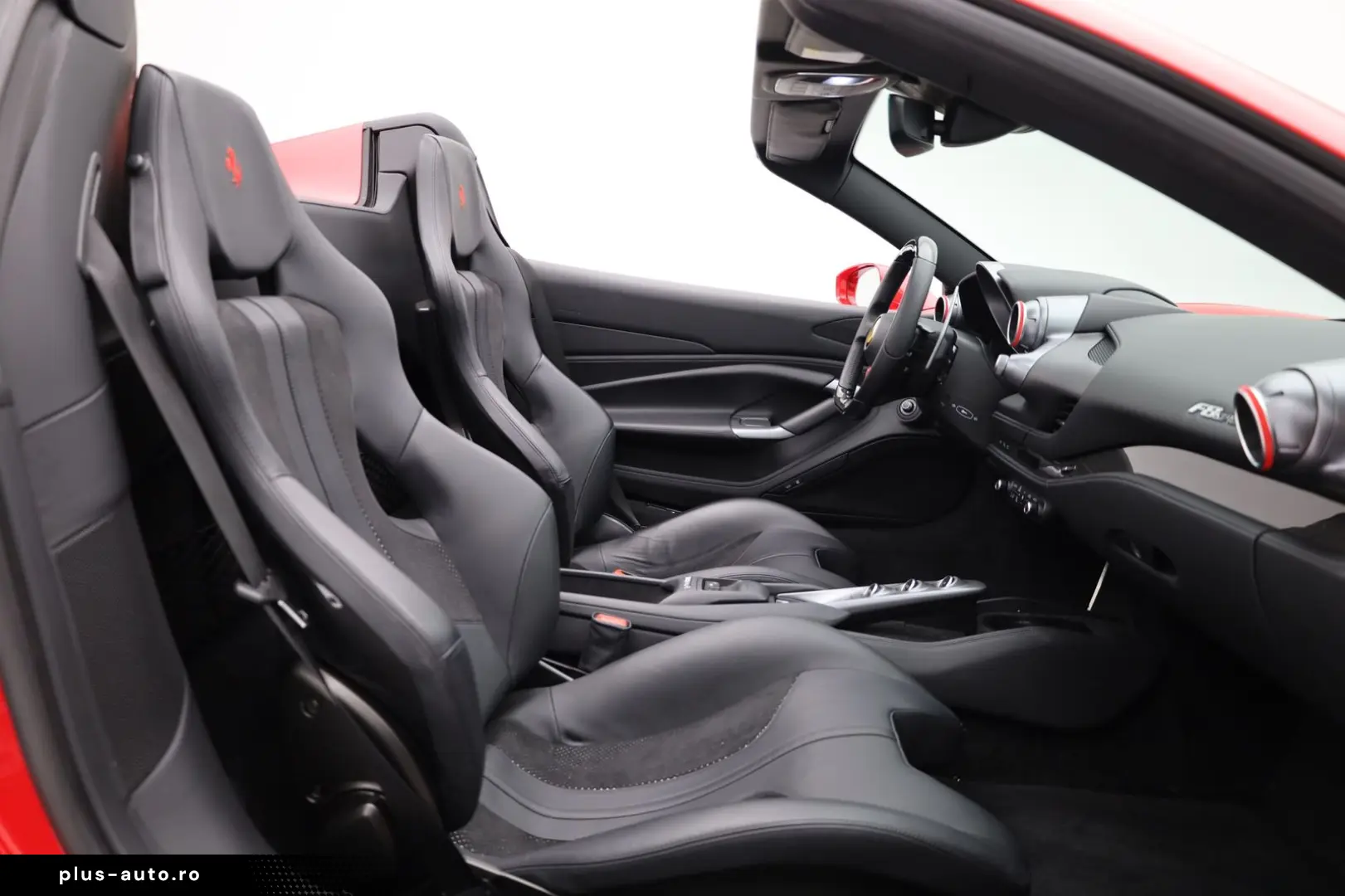 FERRARI F8 Spider ROSSO CORSA