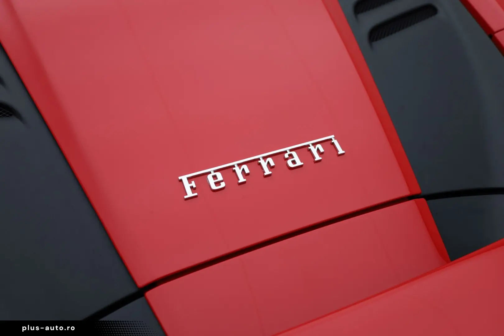 FERRARI F8 Spider ROSSO CORSA