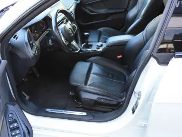 BMW 218 2 Gran Coupe 218 i M Sport  TOPZUSTAND!