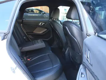 BMW 218 2 Gran Coupe 218 i M Sport  TOPZUSTAND!