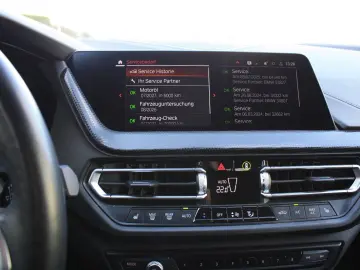 BMW 218 2 Gran Coupe 218 i M Sport  TOPZUSTAND!