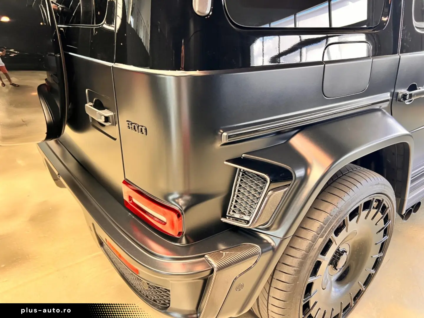 Mercedes Benz G63AMG Brabus B800 Purple interior