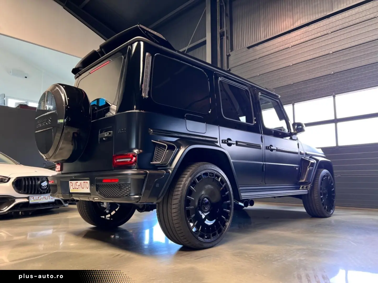 Mercedes Benz G63AMG Brabus B800 Purple interior
