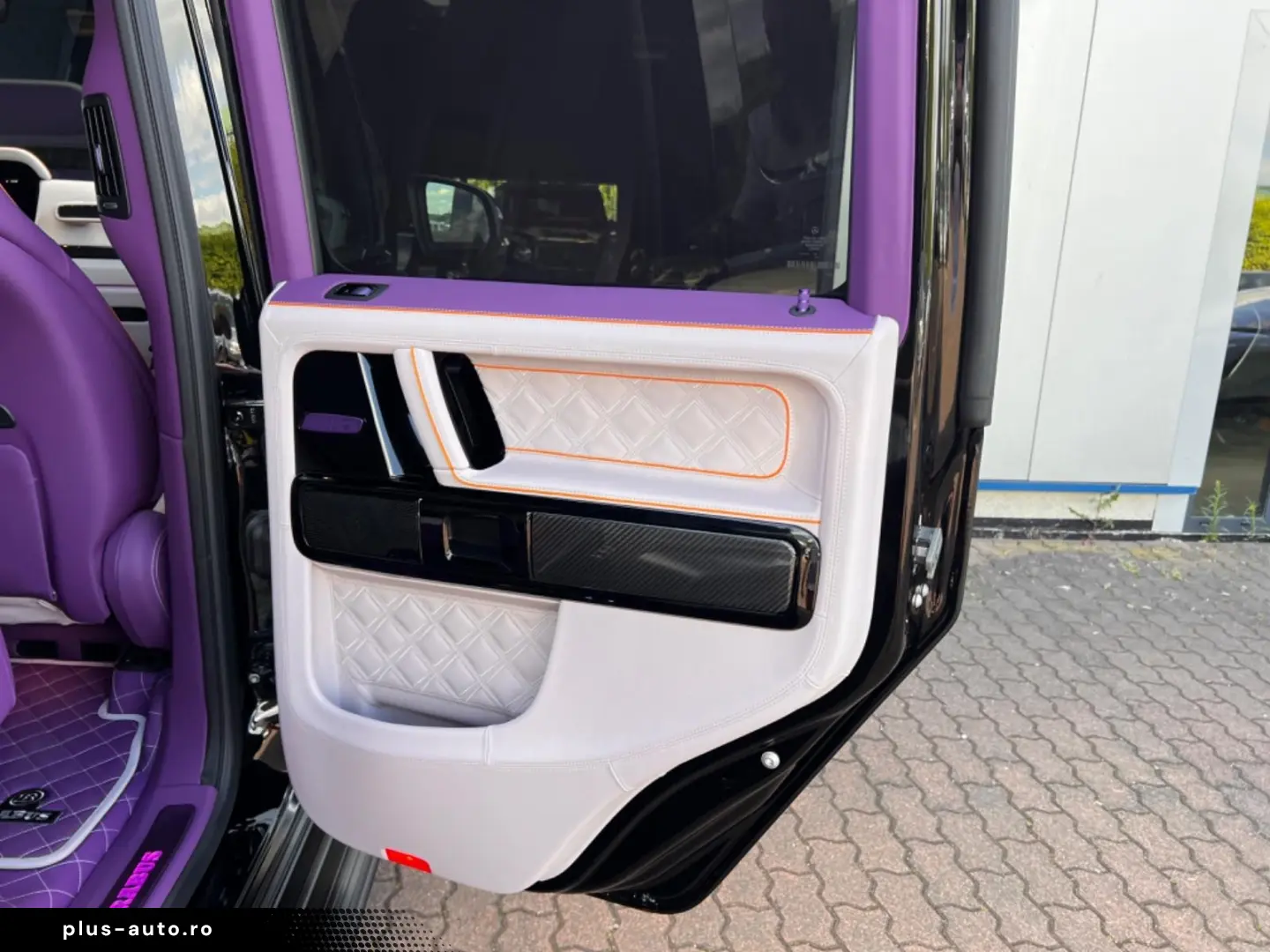 Mercedes Benz G63AMG Brabus B800 Purple interior