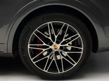 PORSCHE CAYENNE S E-Hybrid SUV