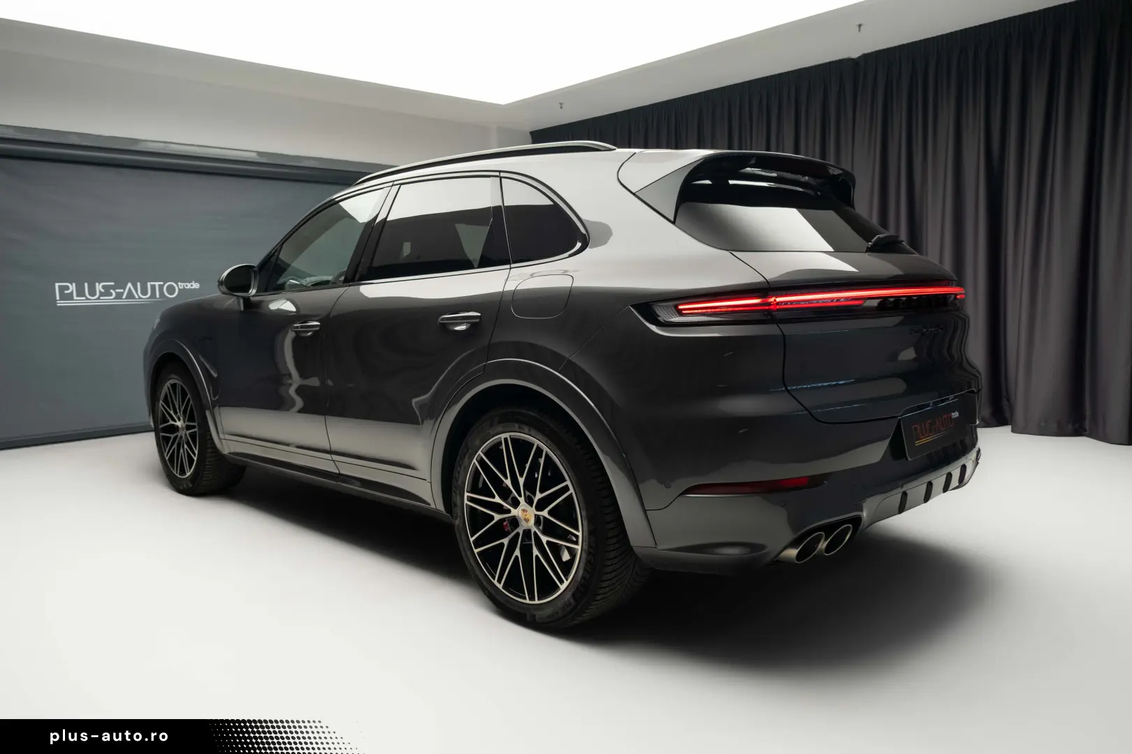PORSCHE CAYENNE S E-Hybrid SUV