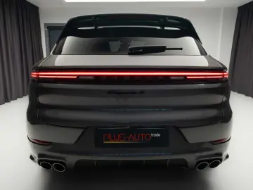 PORSCHE CAYENNE S E-Hybrid SUV