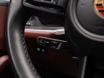 PORSCHE CAYENNE S E-Hybrid SUV