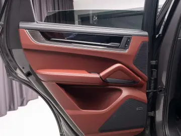 PORSCHE CAYENNE S E-Hybrid SUV