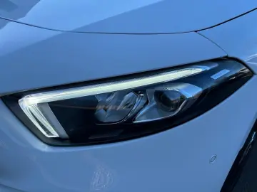 MERCEDES-BENZ A 250 e limousine AMG Night-P KAM CarPlay