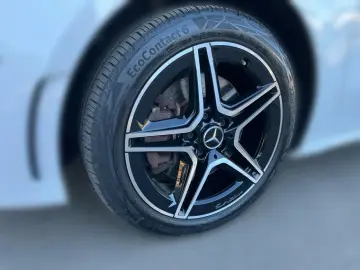 MERCEDES-BENZ A 250 e limousine AMG Night-P KAM CarPlay