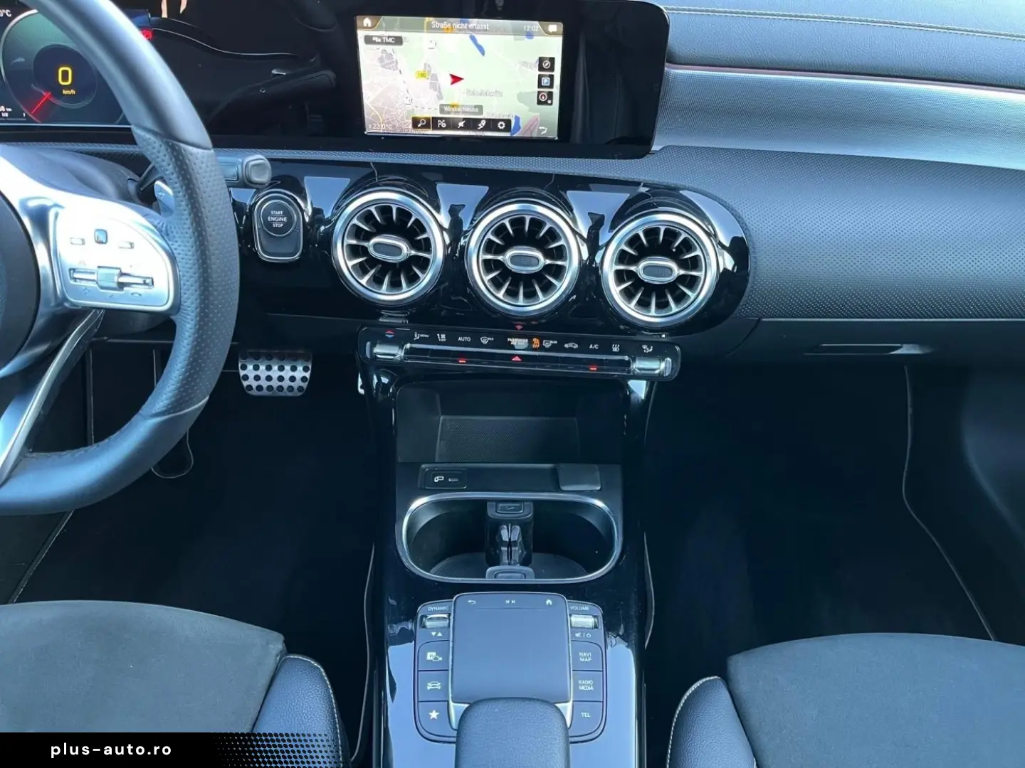 MERCEDES-BENZ A 250 e limousine AMG Night-P KAM CarPlay