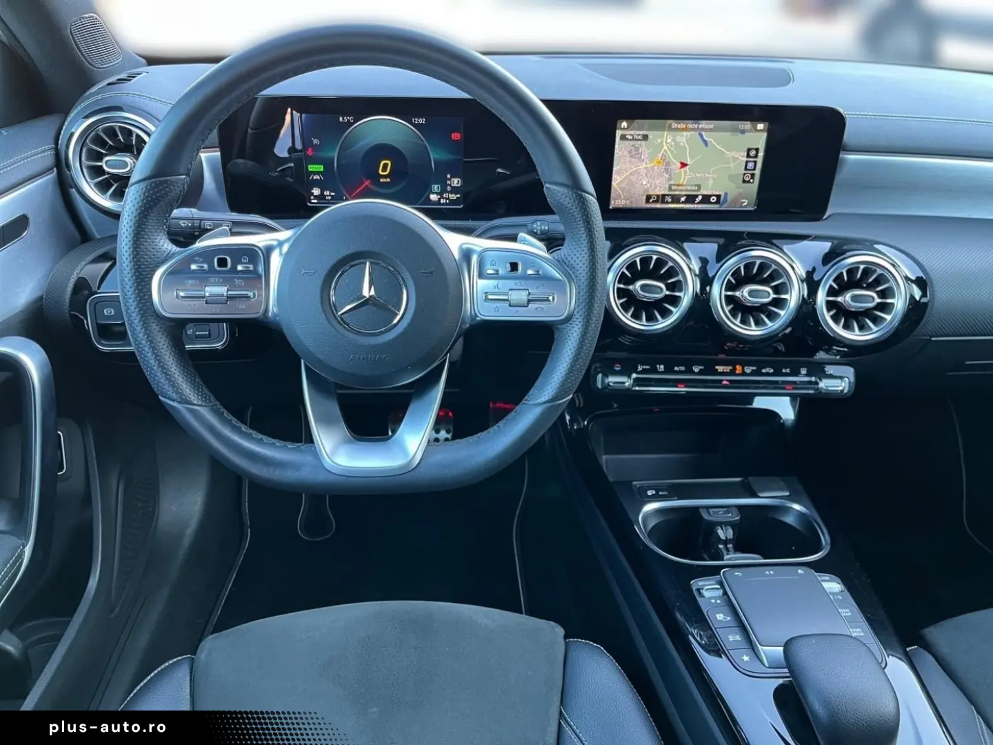 MERCEDES-BENZ A 250 e limousine AMG Night-P KAM CarPlay