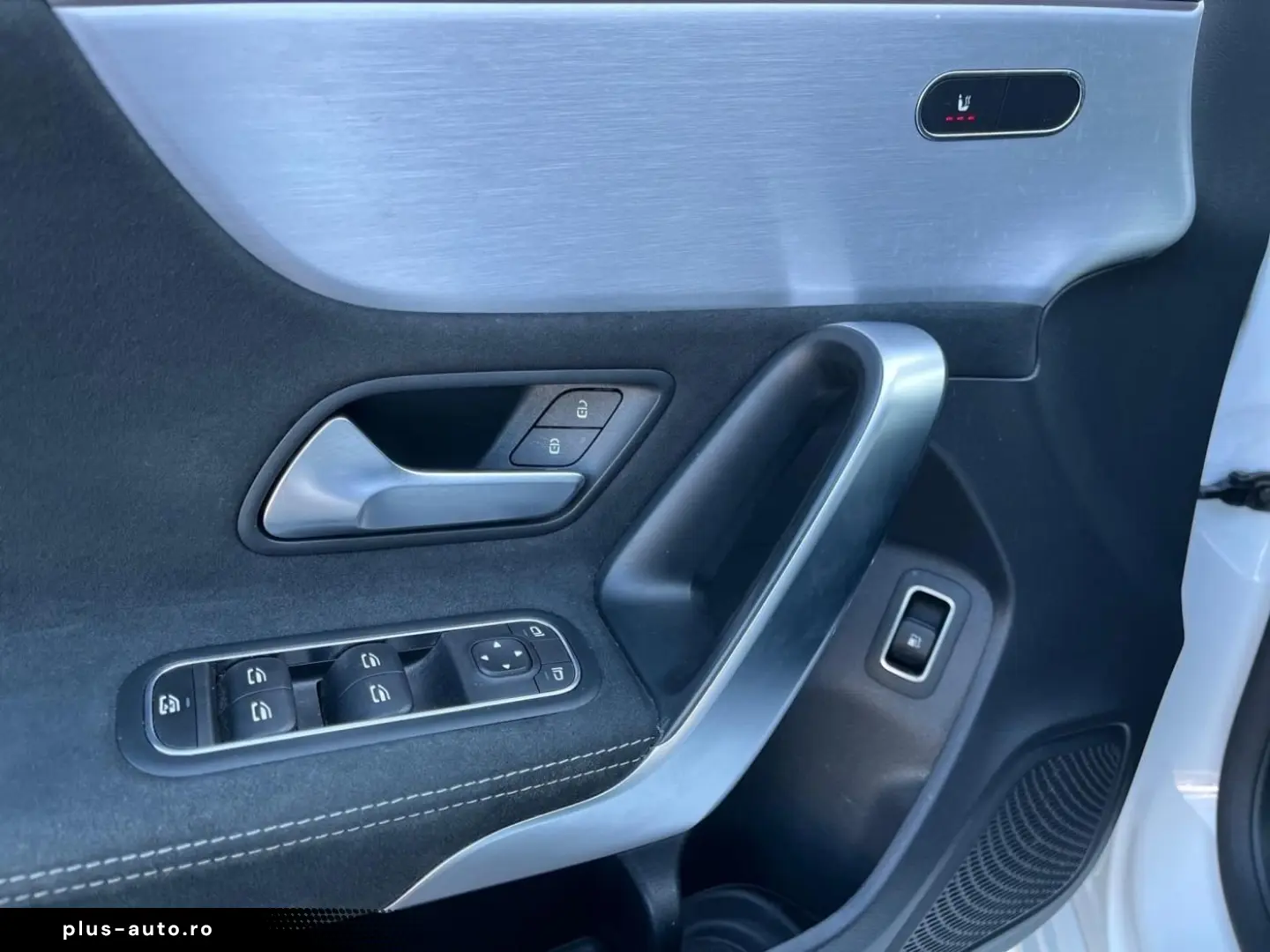 MERCEDES-BENZ A 250 e limousine AMG Night-P KAM CarPlay