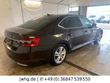 SKODA Superb Lim. L&K 4x4 VIRTUAL PANO 360 KAM STANDHZ