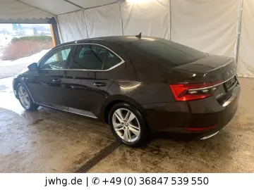 SKODA Superb Lim. L&K 4x4 VIRTUAL PANO 360 KAM STANDHZ