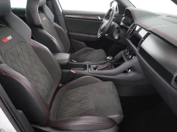 SKODA Kodiaq RS 2.0 TSI DSG 4x4 LED Panorama Kamera