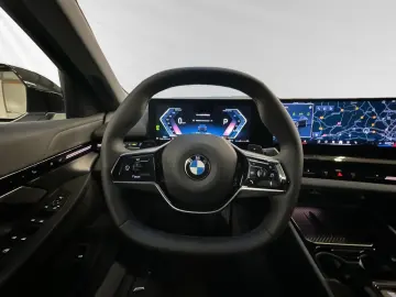 BMW 520d xDr Ventilation 360 DAPro AuxHeat HUD 4ZClima