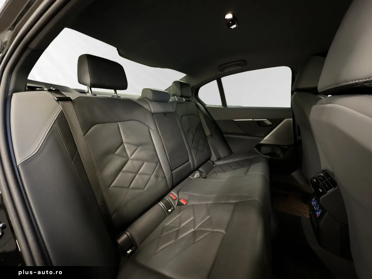 BMW 520d xDr Ventilation 360 DAPro AuxHeat HUD 4ZClima