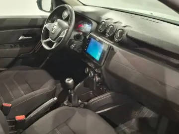 DACIA DUSTER 1.5 Blue dCi 115CP Comfort 4WD