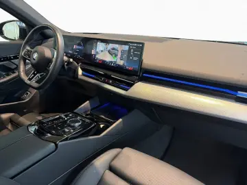 BMW 520d xDr MSp Pro IconicGlow Ventilation 360