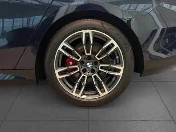 BMW 520d xDr MSp Pro IconicGlow Ventilation 360