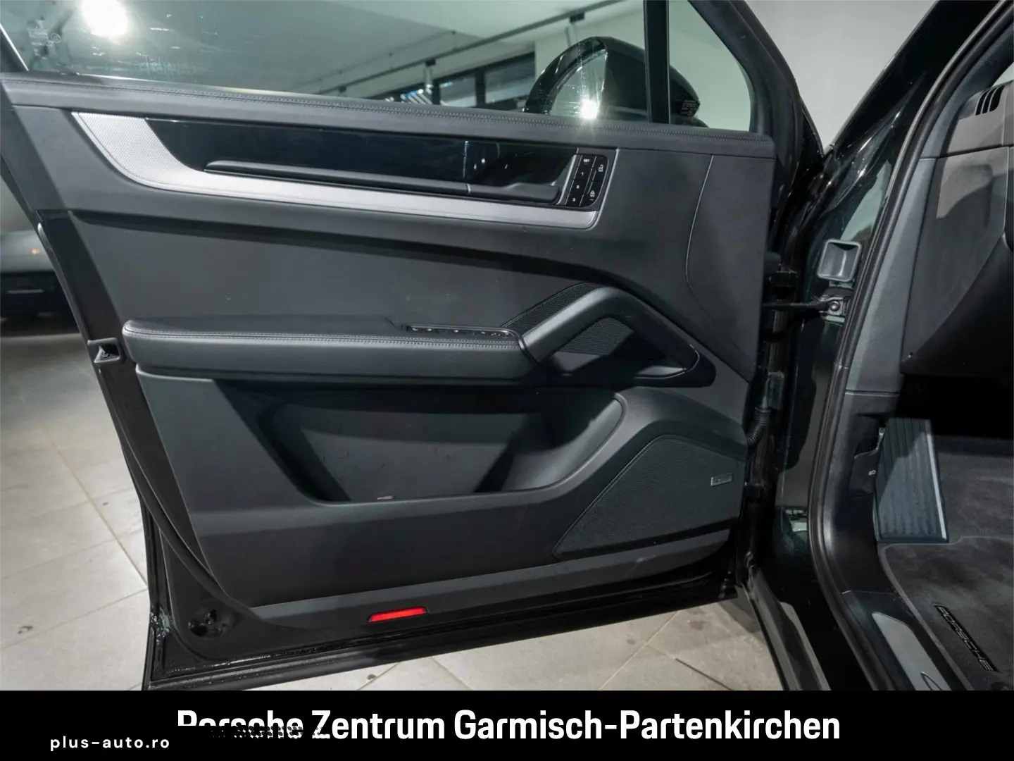 PORSCHE Cayenne E-Hybrid Coupe Sitzheizung hinten HUD