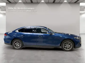 BMW 520d xDrive Limousine Standheizung Harman K LED