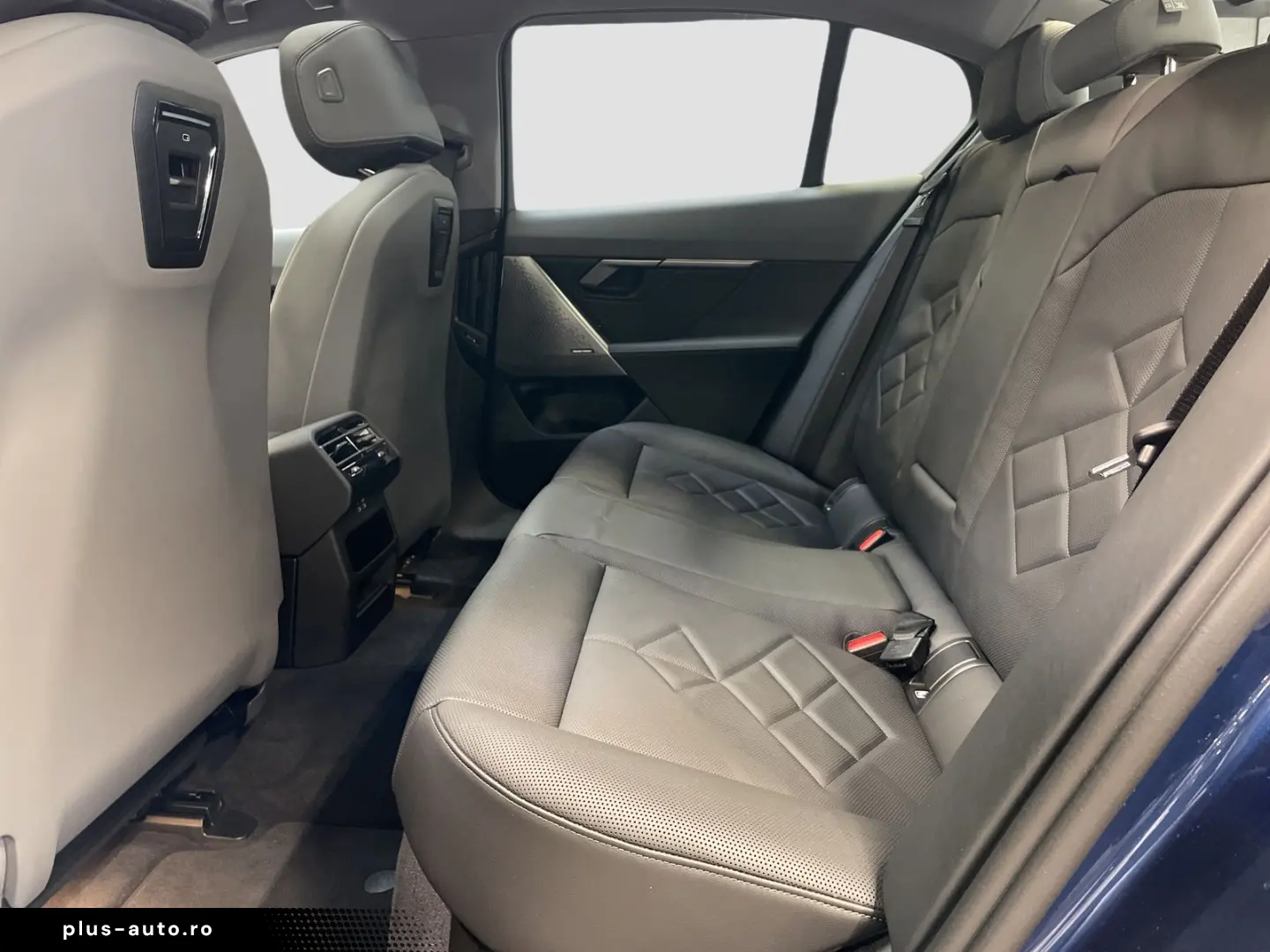 BMW 520d xDrive Limousine Standheizung Harman K LED