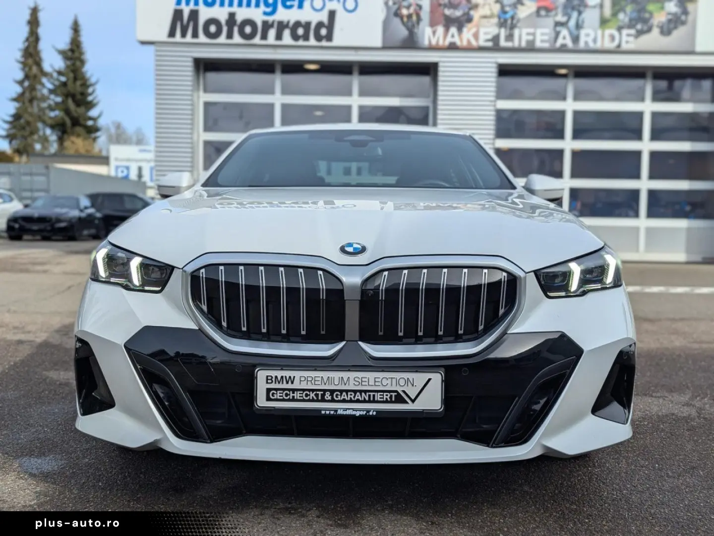 BMW 520d xDr.M Sport Standh.AHK Sitzbel.HUD ACC Park