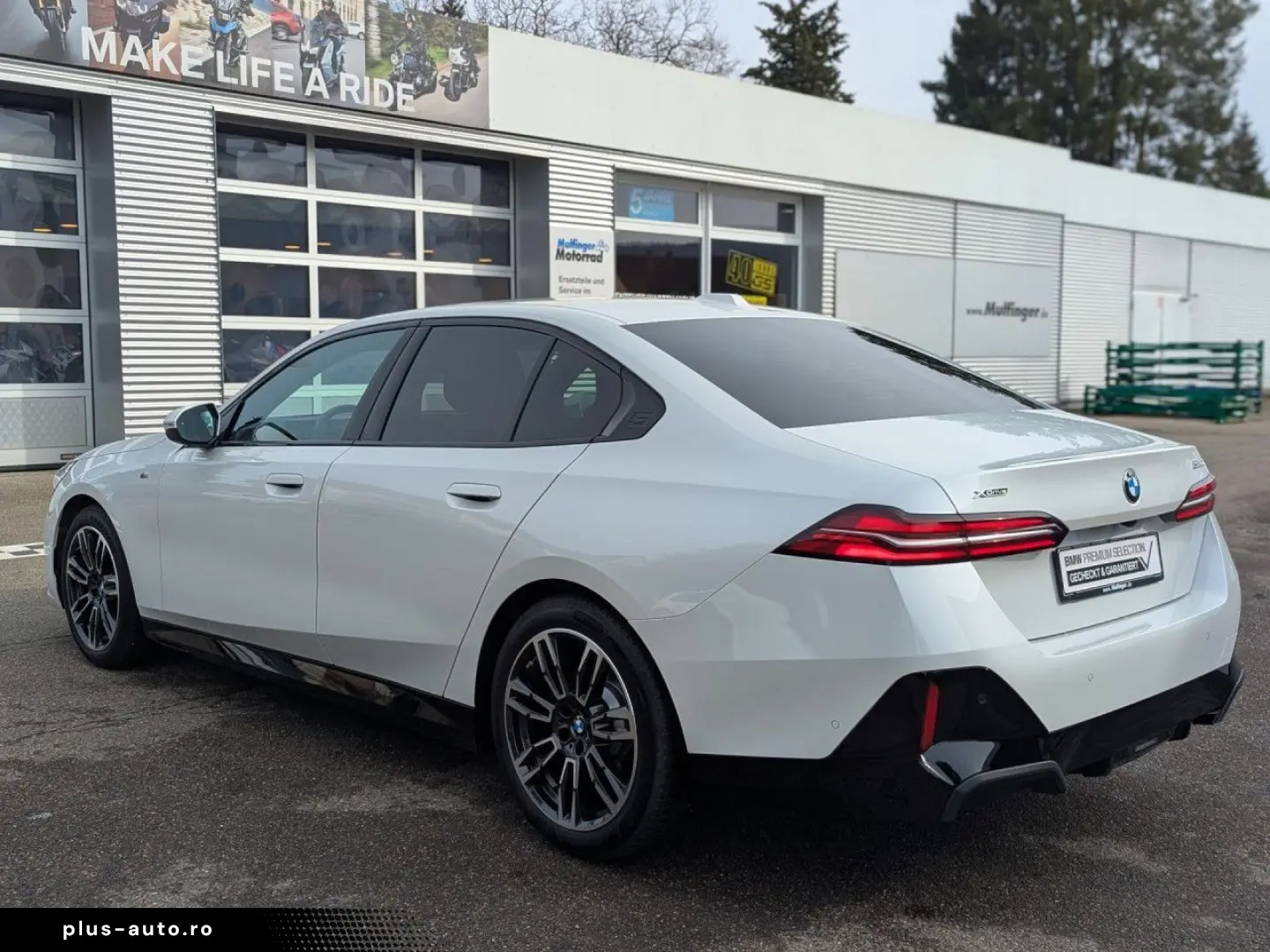 BMW 520d xDr.M Sport Standh.AHK Sitzbel.HUD ACC Park