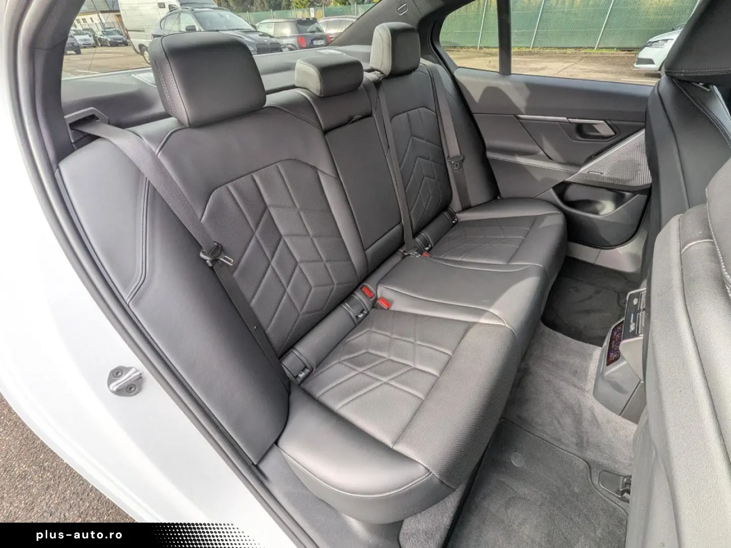 BMW 520d xDr.M Sport Standh.AHK Sitzbel.HUD ACC Park