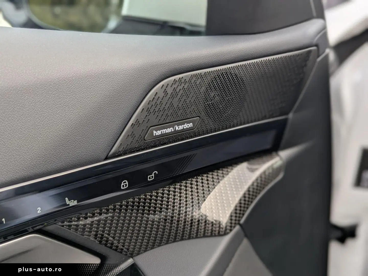 BMW 520d xDr.M Sport Standh.AHK Sitzbel.HUD ACC Park