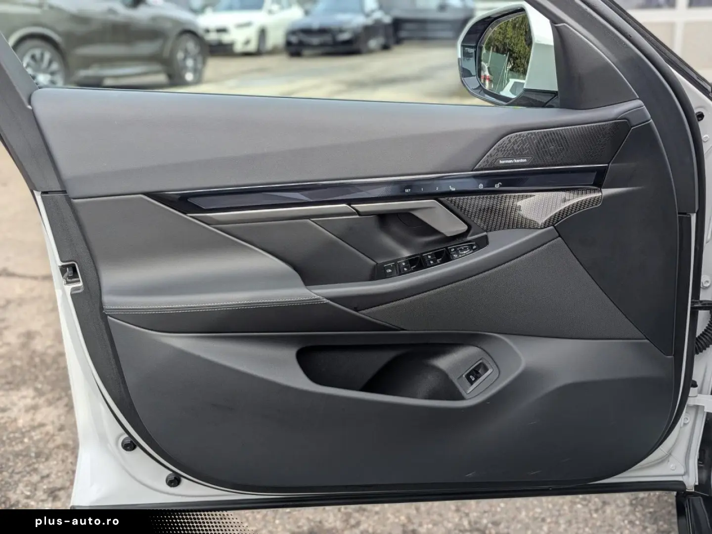 BMW 520d xDr.M Sport Standh.AHK Sitzbel.HUD ACC Park