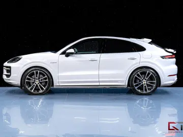 PORSCHE Cayenne E-Hyb Coupé FACELIFT Sp-Design 22  Pano