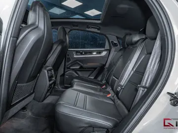 PORSCHE Cayenne E-Hyb Coupé FACELIFT Sp-Design 22  Pano