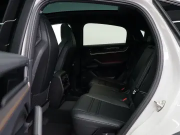 PORSCHE Cayenne Coupe E-Hybrid Kreide SpAbgas P-Display