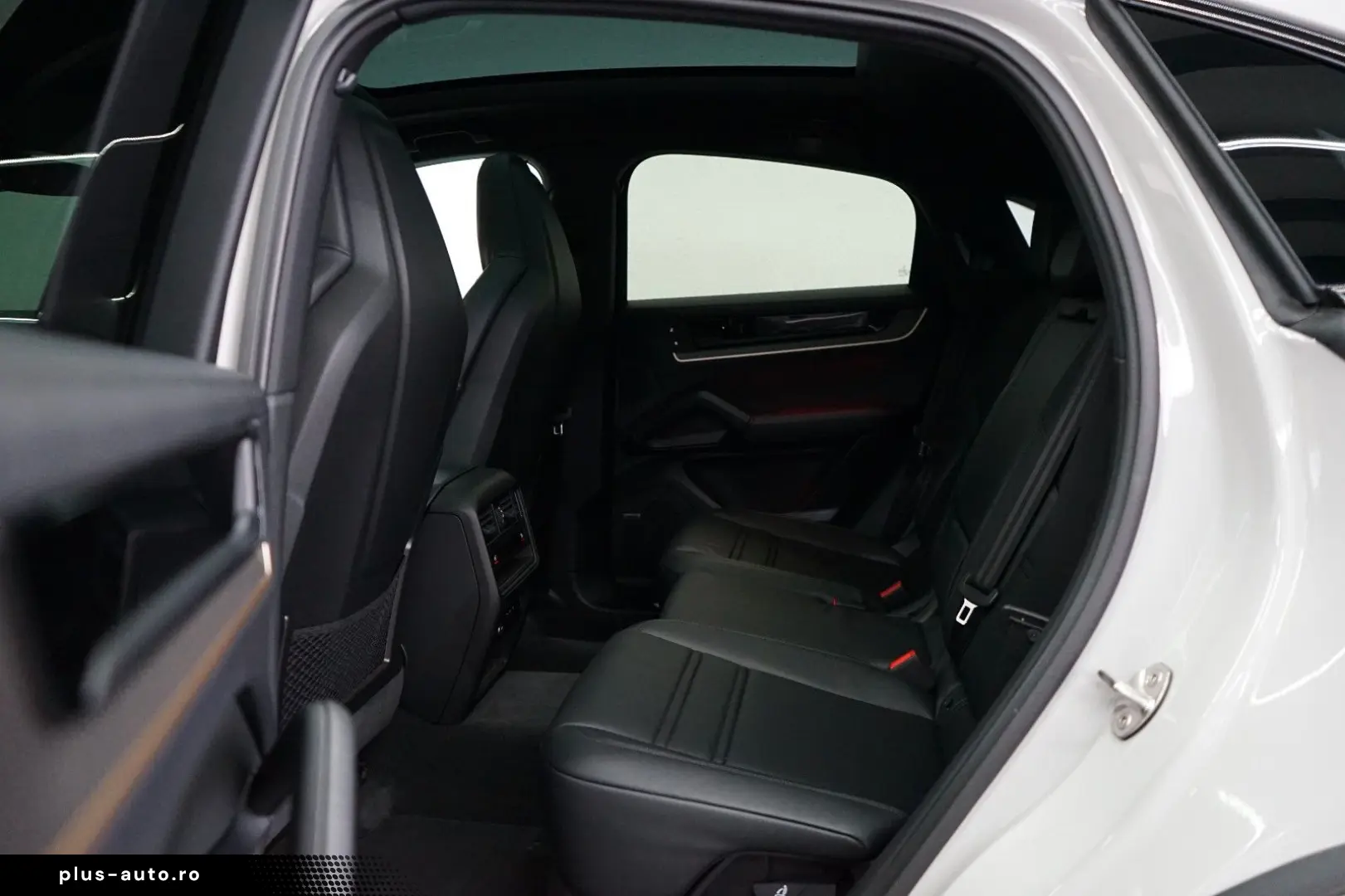 PORSCHE Cayenne Coupe E-Hybrid Kreide SpAbgas P-Display