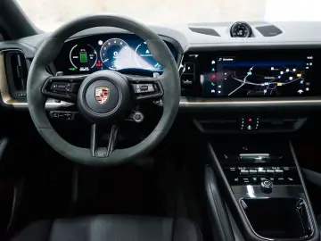 PORSCHE Cayenne Coupe E-Hybrid Kreide SpAbgas P-Display