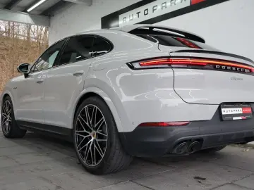 PORSCHE Cayenne Coupe E-Hybrid Kreide SpAbgas P-Display