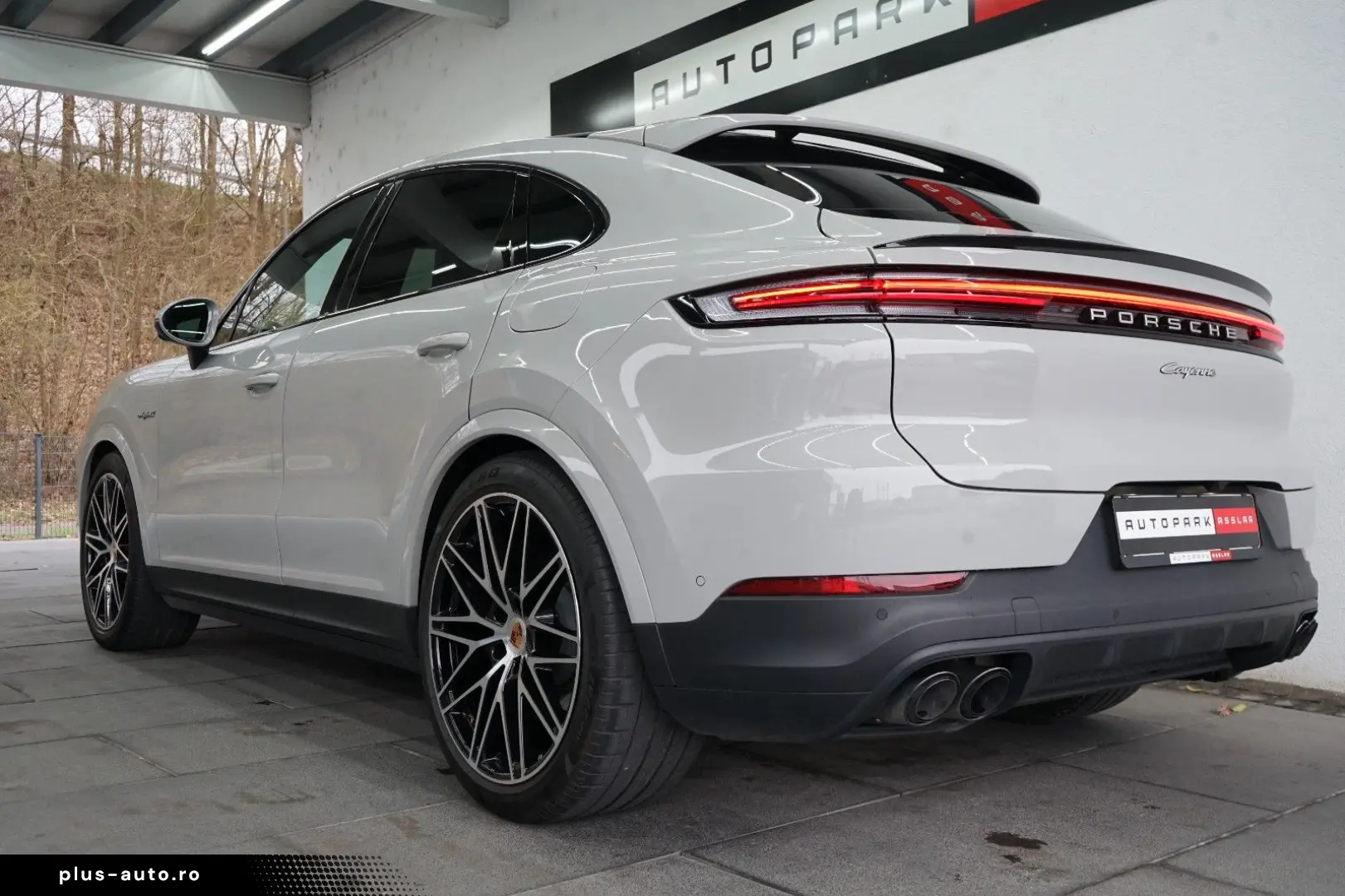 PORSCHE Cayenne Coupe E-Hybrid Kreide SpAbgas P-Display