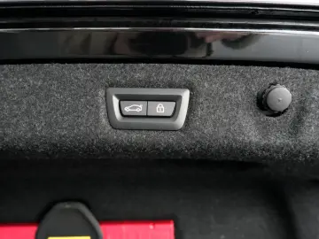 BMW M5 Lim. H K Laserlicht DrivingAssistPro Deutsch