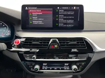 BMW M5 HUD h k Driver's Package M-Performance 20