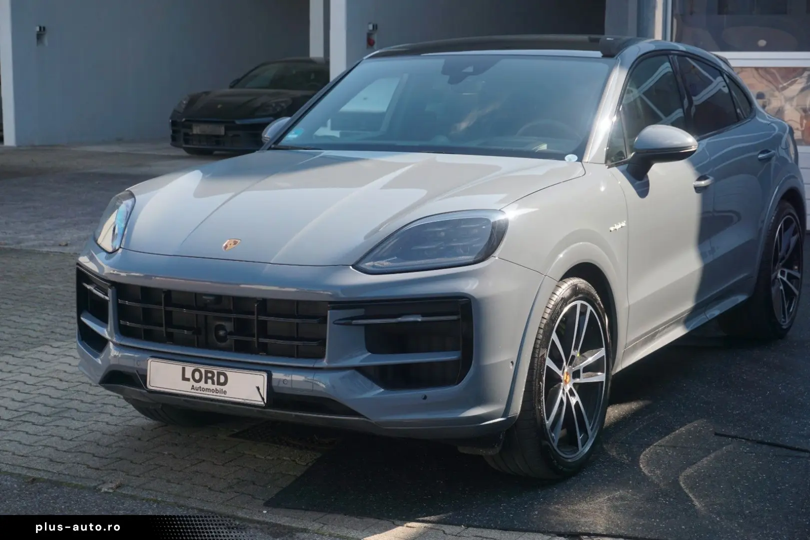 PORSCHE Cayenne Coupe S E-Hybrid SportDesign Paket SpAbg