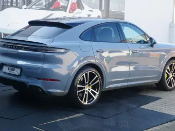 PORSCHE Cayenne Coupe S E-Hybrid SportDesign Paket SpAbg